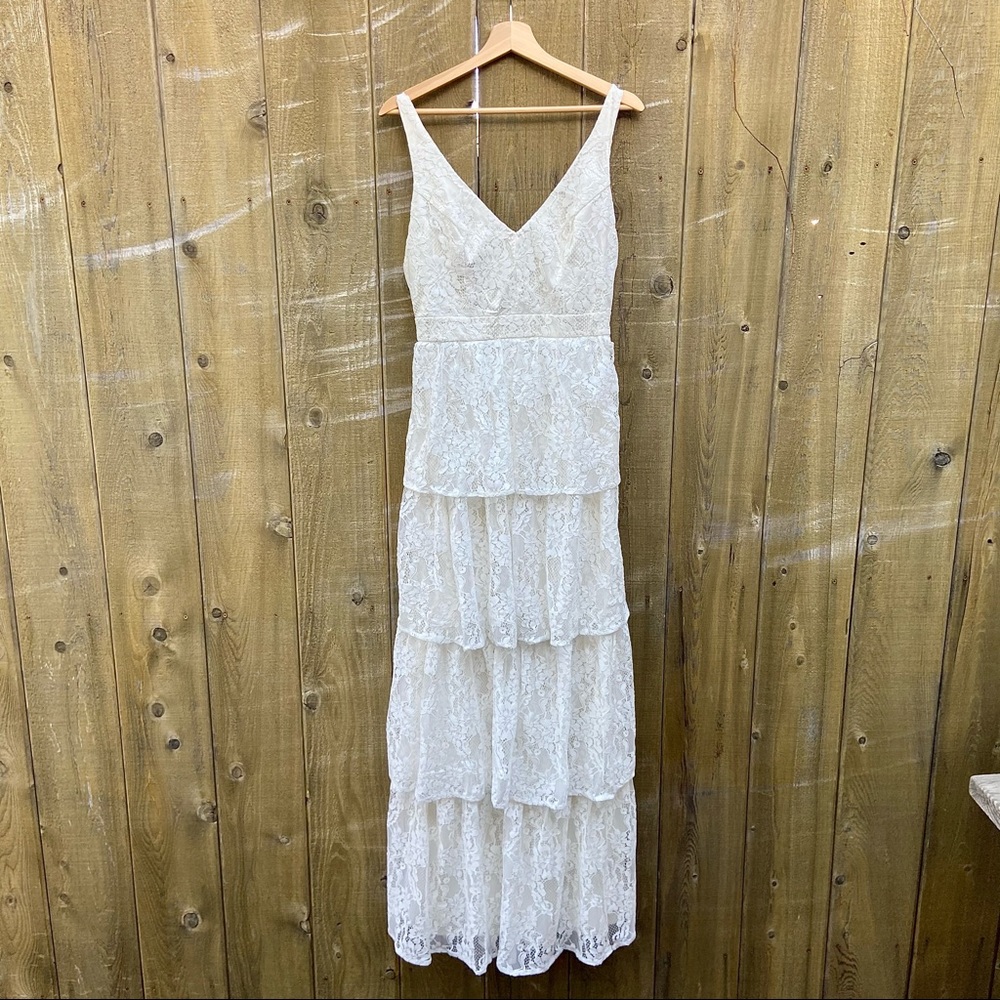 White Low Back Lace Tiered Wedding Dress 🌿 M Bridal!